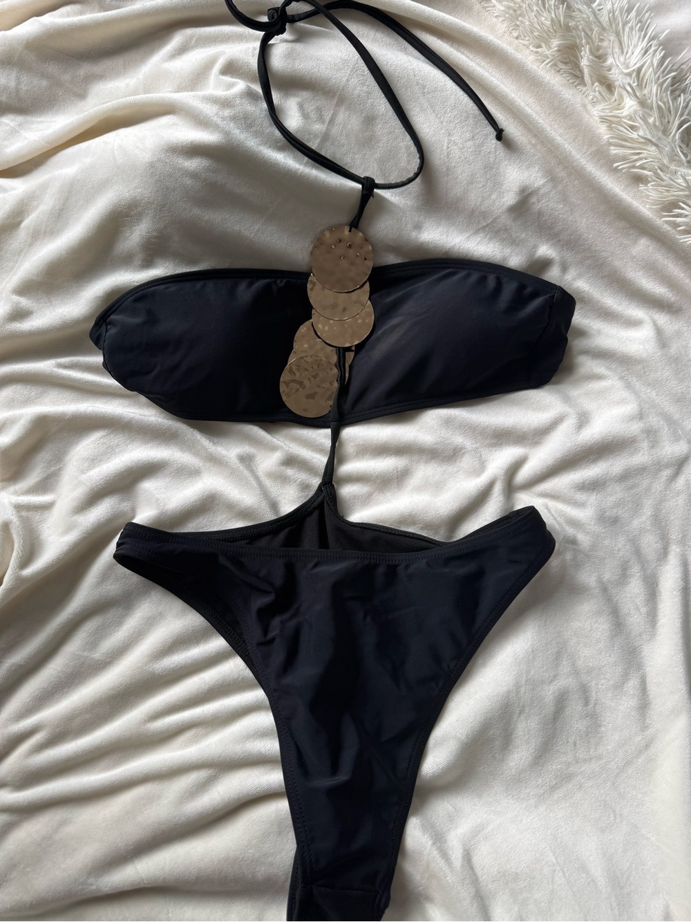 Women’s One Piece Swimsuit - Picture 2 of 3